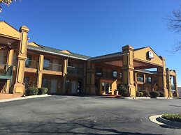 Peach State Inn & Suites
