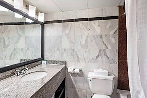 Best Western Plus Newark Airport West