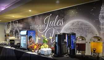 Travelodge by Wyndham Hotel & Convention Centre Quebec City