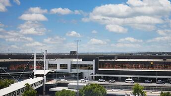 PARKROYAL Melbourne Airport