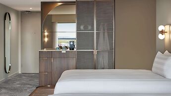 PARKROYAL Melbourne Airport