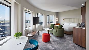 PARKROYAL Melbourne Airport