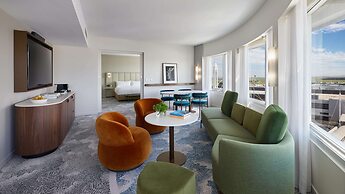 PARKROYAL Melbourne Airport