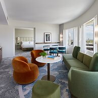 PARKROYAL Melbourne Airport