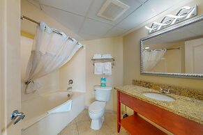 Carolinian Beach Resort