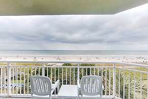 Carolinian Beach Resort