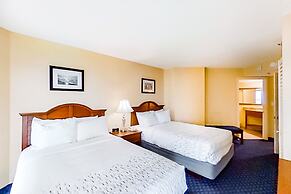 Carolinian Beach Resort