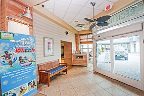 Carolinian Beach Resort