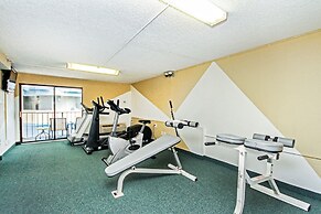 Carolinian Beach Resort