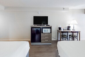 Carolinian Beach Resort