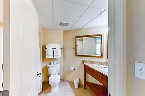 Carolinian Beach Resort