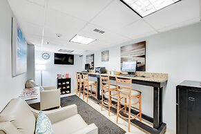 Carolinian Beach Resort