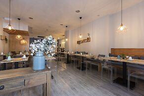 Petit Palace Ruzafa Hotel