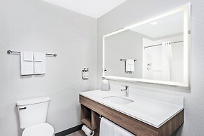 Holiday Inn Express Hotel & Suites Chicago-Algonquin by IHG