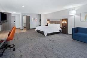 Holiday Inn Express Hotel & Suites Chicago-Algonquin by IHG