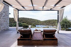 Mövenpick Resort Agios Nikolaos Sivota