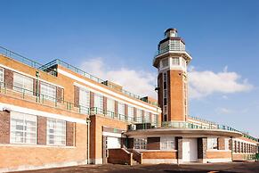 Crowne Plaza Liverpool - John Lennon Airport by IHG