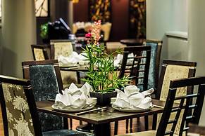 Crowne Plaza Liverpool - John Lennon Airport by IHG