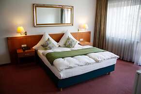 INA Hotel Royal