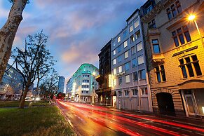 INA Hotel Royal