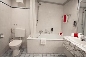 INA Hotel Royal