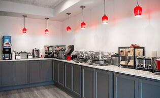 Ramada by Wyndham Sellersburg/Louisville North