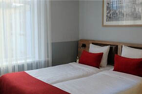 Two Brothers Noordwijk Beach