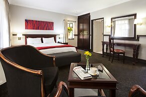 Court Classique Suite Hotel