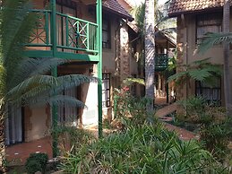 Court Classique Suite Hotel