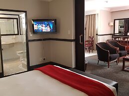 Court Classique Suite Hotel