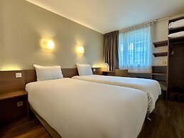 CAMPANILE PARIS 12 - Bercy Village