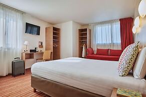 CAMPANILE PARIS 12 - Bercy Village