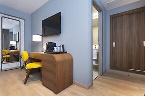 Hotel Lima - Adults Recommended