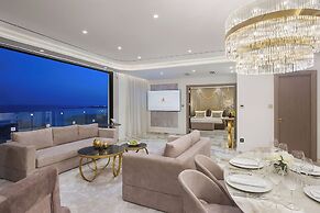 Adams Beach Hotel & Spa