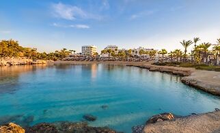 Adams Beach Hotel & Spa