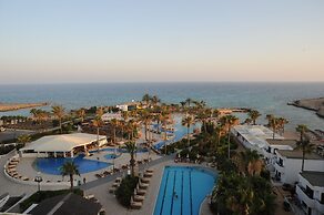 Adams Beach Hotel & Spa