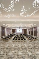 Adams Beach Hotel & Spa