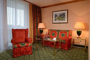 The Monarch Hotel