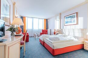 The Monarch Hotel