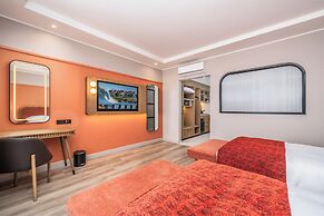 Courtyard Hotel Gqeberha
