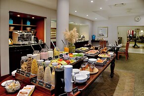 Courtyard Hotel Gqeberha