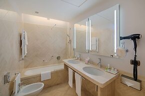 NH Roma Villa Carpegna