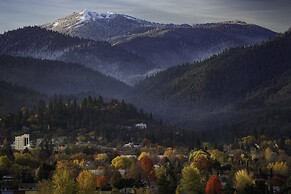 Ashland Springs Hotel