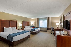 Comfort Inn & Suites Jackson - West Bend