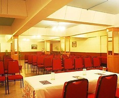 Hotel MB International-Palace Side