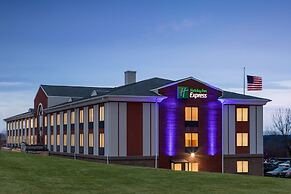 Holiday Inn Express & Suites East Greenbush (Albany-Skyline), an IHG H
