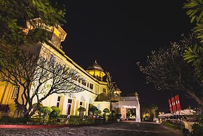 The Lalit Laxmi Vilas Palace