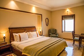 The Lalit Laxmi Vilas Palace