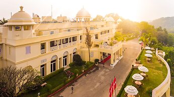 The Lalit Laxmi Vilas Palace