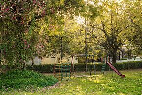 The Lalit Laxmi Vilas Palace